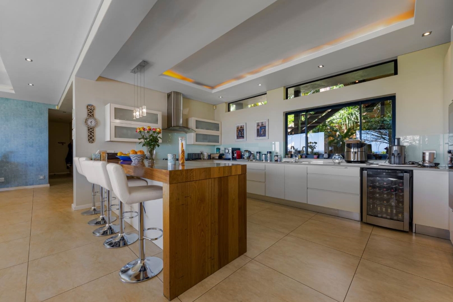 6 Bedroom Property for Sale in Camps Bay Western Cape